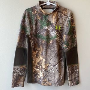 Under Armour camo boys mock turtleneck youth small fitted cold gear